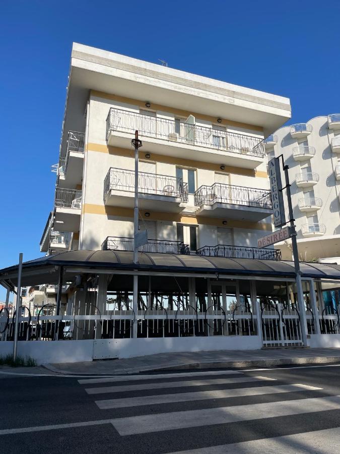 Albergo Desiree Alba Adriatica Esterno foto